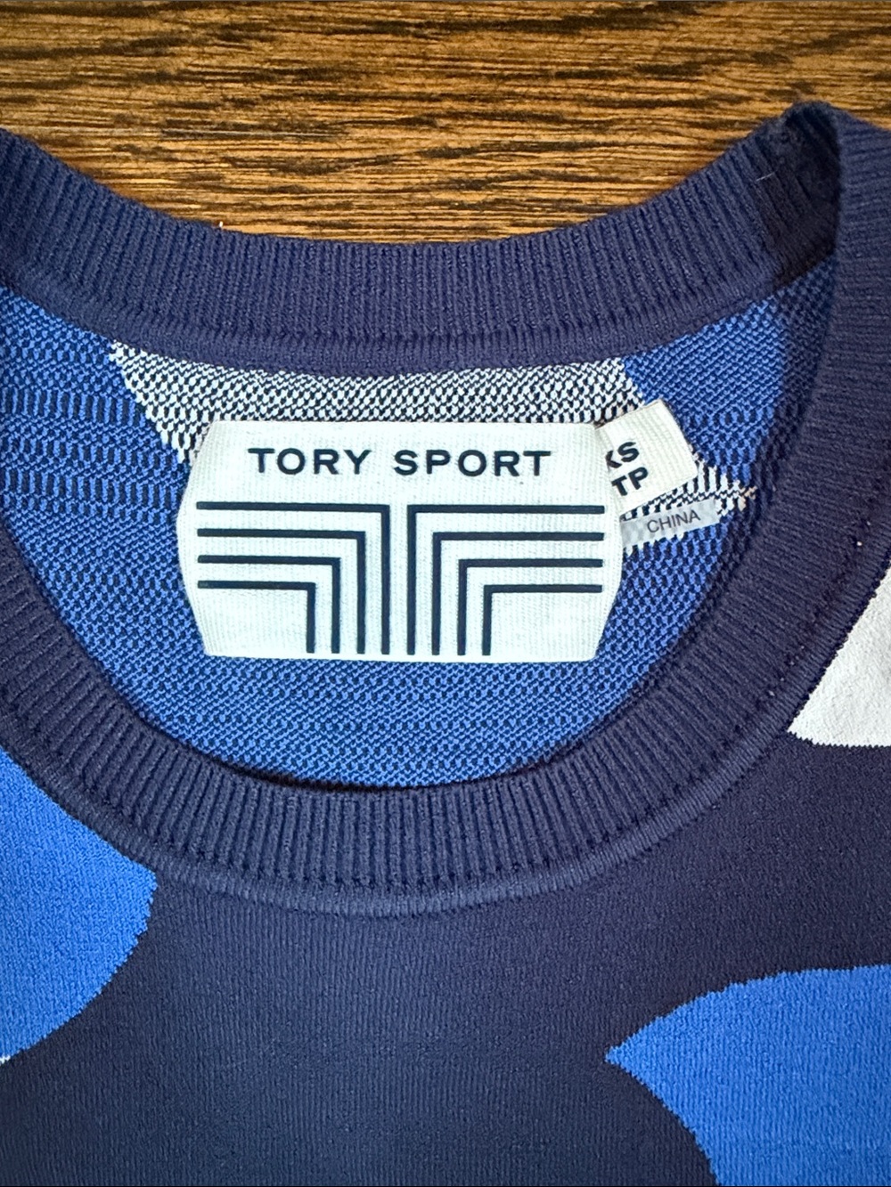 Tory Sport Sleeveless Knit Top Size X-Small - Picture 2 of 3